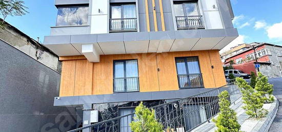 EYÜP MANZARALI 2+1 100M2 ASANSÖRLÜ OTOPARKLI KİRALIK SIFIR DAİRE