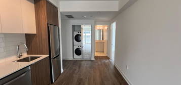502 - 880 THE QUEENSWAY, Toronto (Stonegate-Queensway), Ontario 