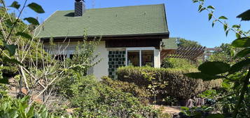 Erholung pur: Idyllisches Ferienhaus im Wald