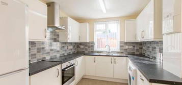 4 bedroom terraced house