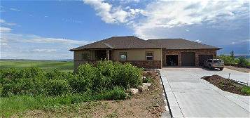 5585 Country Club Dr, Larkspur, CO 80118
