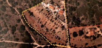 Casa de Campo T4 em Estômbar e Parchal de 70,00 m2