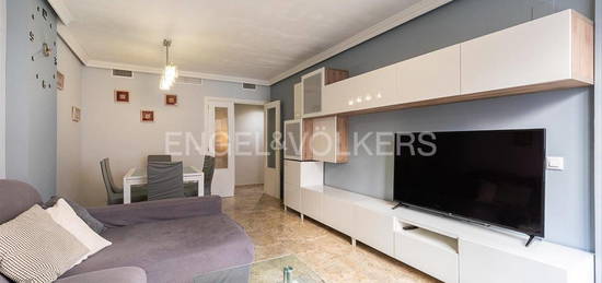 Apartamento de alquiler en José Chabás Bordehore, Sant Llorenç - Zona Alfahuir