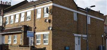 Flat to rent in Ennersdale Road, Hither Green, London SE13