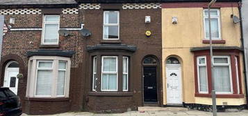 3 bed terraced house for sale