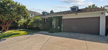 10530 Moorpark St, Toluca Lake, CA 91602