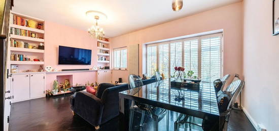 Flat for sale in Crescent Road, Kingston Upon Thames KT2