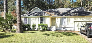 110 S Sheftall Cir, Savannah, GA 31410