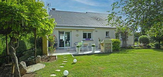 Maison traditionnelle de plain-pied  à vendre, 4 pièces, 2 chambres, 93 m²