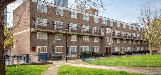 Maisonette to rent in Landon Walk, Poplar, London E14