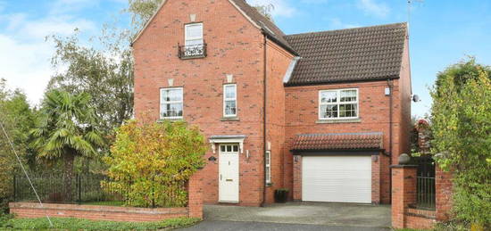 5 bedroom detached house for sale