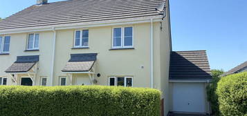 3 bed semi-detached house to rent