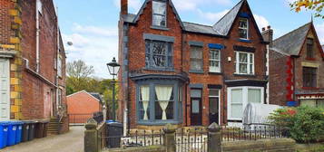 5 bedroom semi-detached house