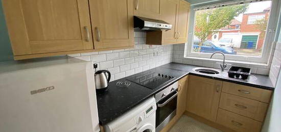 1 bedroom ground floor flat