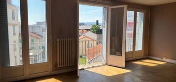 Appartement  à vendre, 4 pièces, 2 chambres, 67 m²