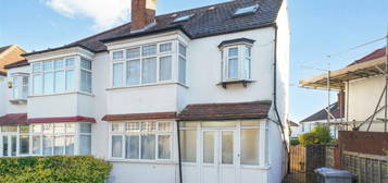 5 bedroom semi-detached house for sale