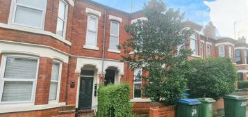 4 bedroom terraced house