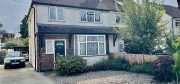 3 bed semi-detached house for sale