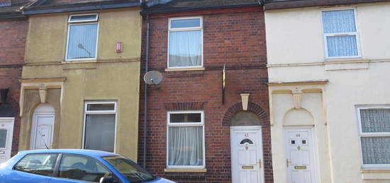 Terraced house to rent in 62 Victoria Street, Chesterton, Newcastle ST5