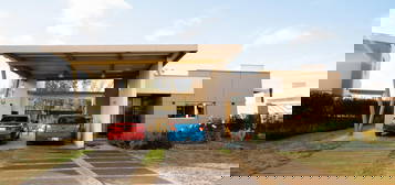 Casa De 3 Dormitorios En Alquiler En La Castilla Club De Campo