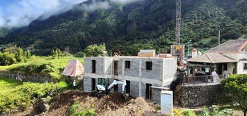 Moradia T3 em Construção com Piscina - Boaventura, Madeira