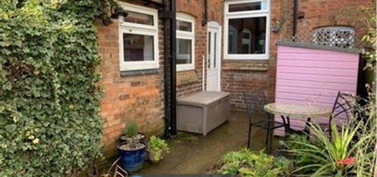 Terraced house to rent in Main Street, Saddington LE8