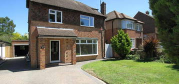 3 bedroom detached house