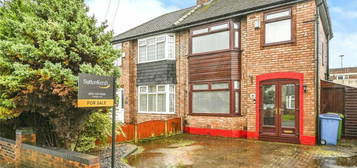 3 bedroom semi-detached house for sale