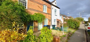 4 bedroom terraced house to rent