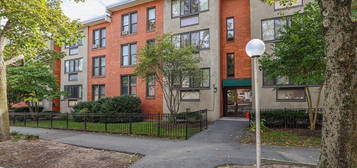 32 Juniper St Apt 96, Brookline, MA 02445