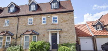 4 bedroom semi-detached house to rent