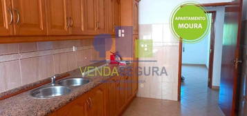 Apartamento  T2 R/C com quintal | Centro da cidade | Moura