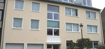 Sanierte Drei-Zimmer Wohnung ca. 75 m² DG / III. OG