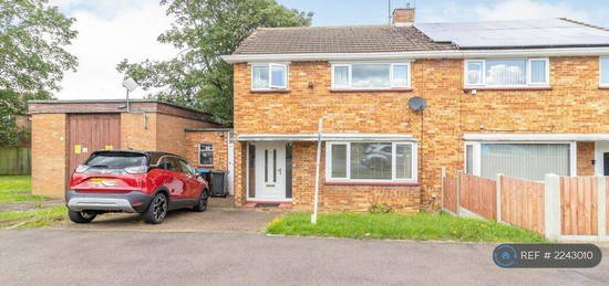 3 bedroom semi-detached house