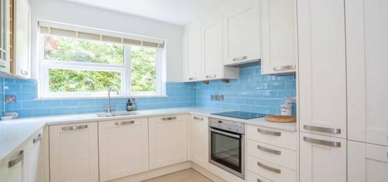 2 bed flat to rent