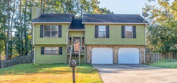 1654 Trail Creek Dr, Lithia Springs, GA 30122