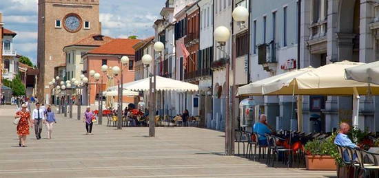 Appartamento piazza Erminio Ferretto, Mestre, Venezia