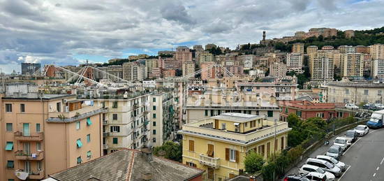 Bilocale via Raffaele Ricca, Staglieno, Genova