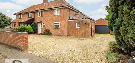 3 bedroom semi-detached house for sale