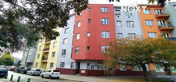 Byt 1+1, 35 m², Levá, Praha