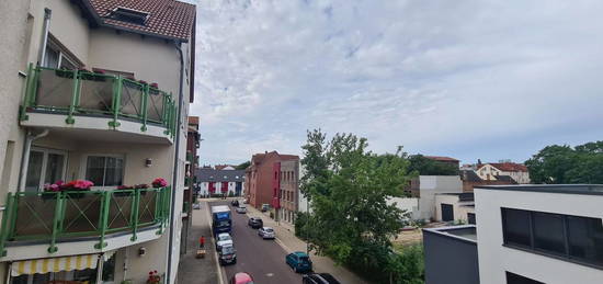 Magdeburg - Neue Neustadt - interessante DG-Wohnung mit Terrasse&amp;Stellplatz in gepflegter Wohnanlage