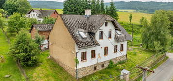 Rodinný dům, 180 m² + 874 m² pozemek, Dešenice