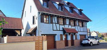 Maison bi-famille 207m²2 Hindisheim 2 appartements triplex 2x F4/F5 104+103m² 2 garages Pac aquathermie plancher chauffant rafraichissant 2 cuisines aménagées 15kms Strasbourg