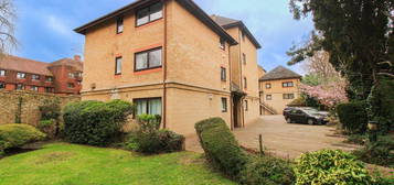 Flat for sale in Park Hill Rise, Croydon CR0