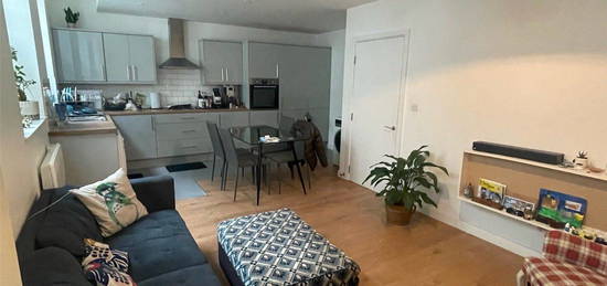 2 bed flat to rent