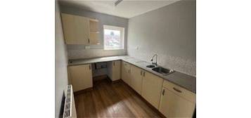 Flat to rent in Carrfield Lane, Rotherham S63