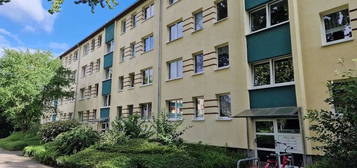 3 Zimmer Wohnung mit Balkon, WBS § 8 oder  88 erforderlich, 2. Stock, kein Aufzug