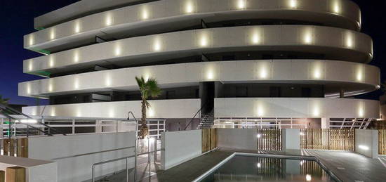 LE BARCARES APPARTEMET F2 avec terrasse, piscine et parking