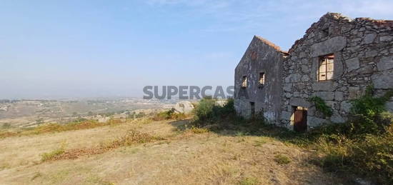 Quinta Venda em Linhares,Celorico da Beira