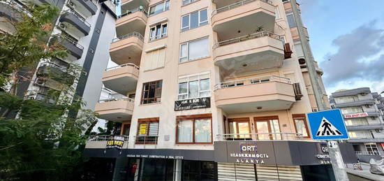 ALANYA / GÜLLERPINARI ' NDA KİRALIK 3+1 DAİRE